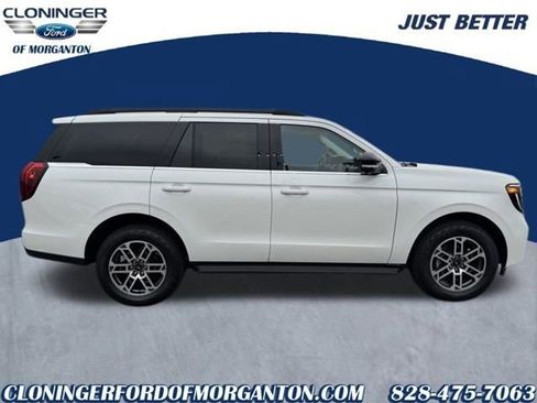 New 2025 Ford Expedition Active image 12