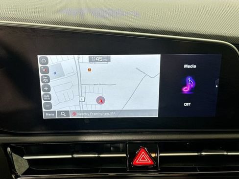 Used 2023 Kia Niro Wind w/ Wind Preserve Package FWD image 11