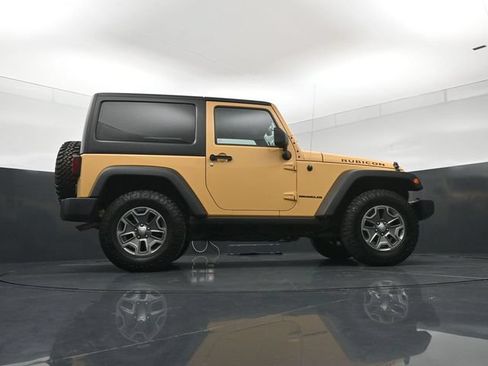 Used 2013 Jeep Wrangler Rubicon w/ PWR Convenience Group AWD/4WD image 24