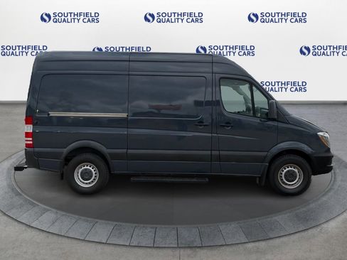 Used 2018 Mercedes-Benz Sprinter 2500 image 8
