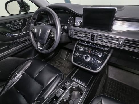 Used 2022 Lincoln Corsair FWD image 17