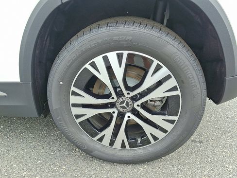 New 2026 Mercedes-Benz GLA 250 4MATIC image 5