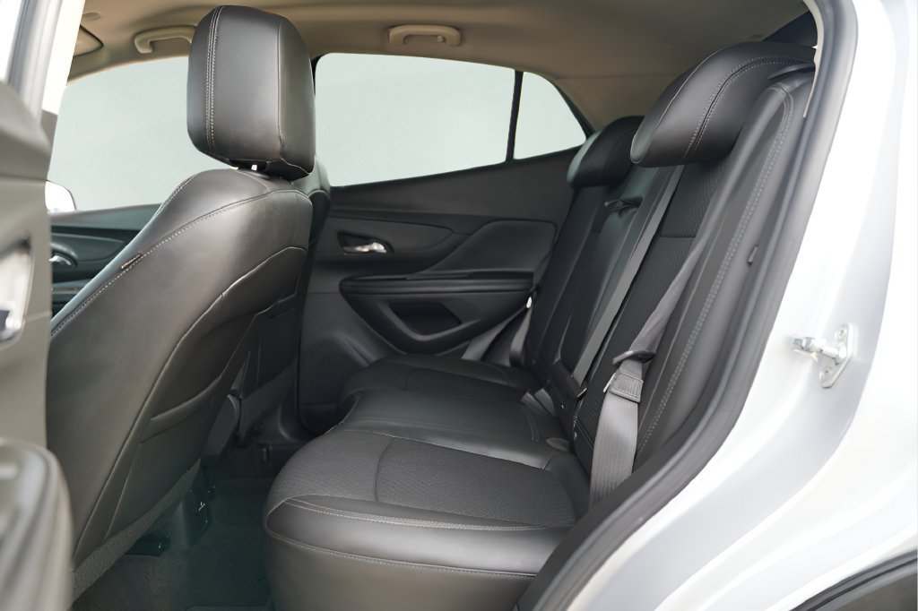 Used 2022 Buick Encore Preferred w/ Safety Package FWD image 28