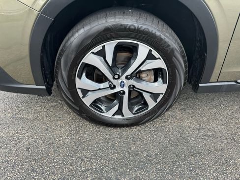 Used 2022 Subaru Outback Limited XT image 9