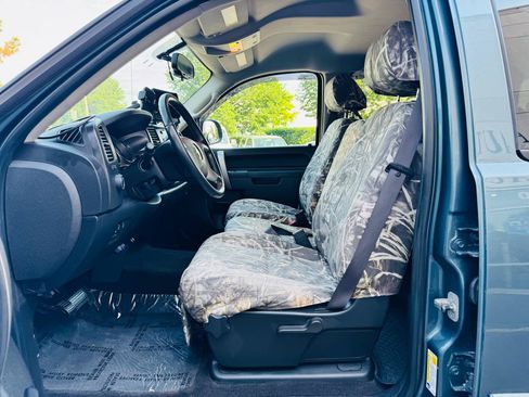 Used 2010 Chevrolet Silverado 2500 LT AWD/4WD image 31