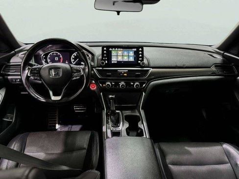 Used 2018 Honda Accord Sport image 29