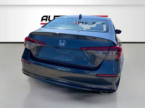 Used 2023 Honda Civic Sport image 6