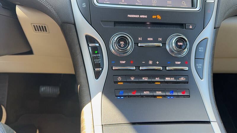 Used 2020 Lincoln Nautilus Reserve AWD/4WD image 27