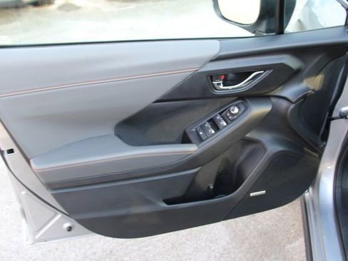 Certified 2025 Subaru Crosstrek 2.5i Limited AWD/4WD image 15