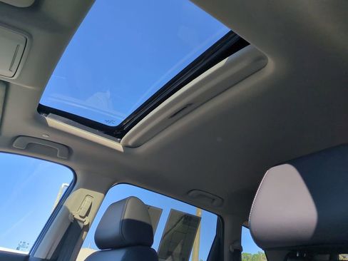 Used 2025 Honda CR-V EX-L image 20