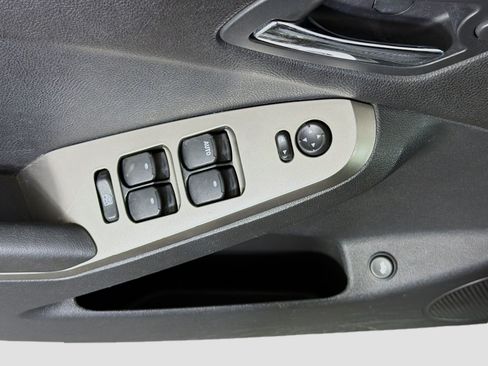 Used 2006 Pontiac G6 GTP w/ Premium Value Package 2 FWD image 15