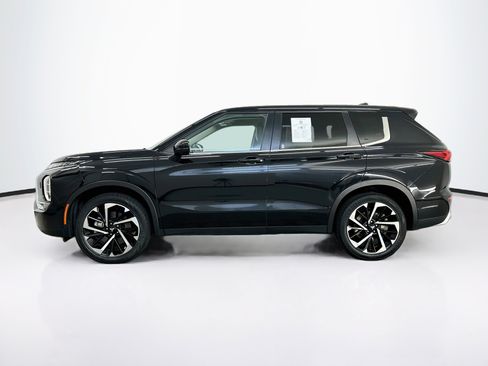 Used 2024 Mitsubishi Outlander SE AWD/4WD image 4