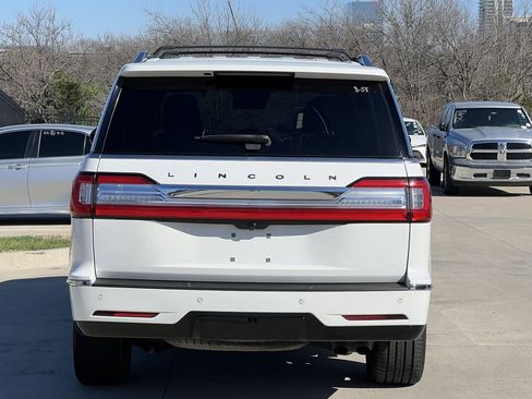 Used 2020 Lincoln Navigator Black Label w/ Cargo Convenience Package image 5