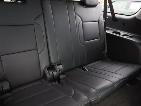 Used 2018 GMC Yukon XL SLT w/ Premium Edition RWD image 32