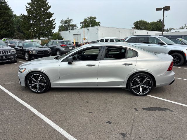 Used 2024 Volvo S60 B5 Core FWD image 3