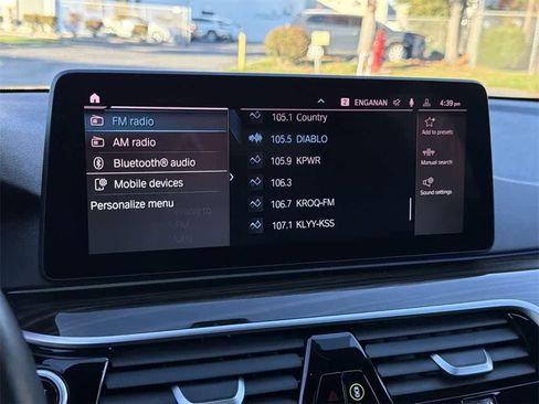 Used 2023 BMW 530e xDrive image 20