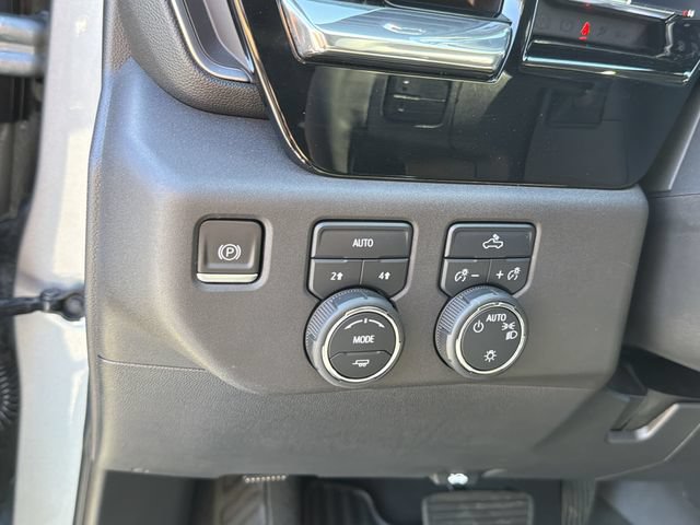 Used 2023 Chevrolet Silverado 1500 LT AWD/4WD image 19
