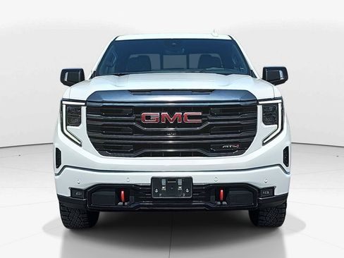 Used 2024 GMC Sierra 1500 AT4 w/ Technology Package AWD/4WD image 12
