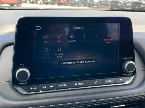 Used 2025 Nissan Rogue SV image 23