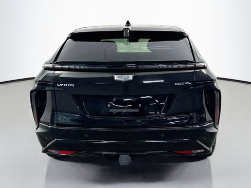 Used 2024 Cadillac Lyriq Sport AWD/4WD image 8