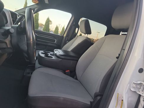 Used 2024 RAM 2500 Big Horn image 17