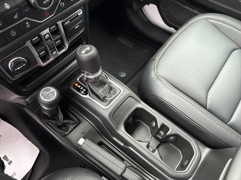 New 2026 Jeep Wrangler Unlimited Sahara AWD/4WD image 26