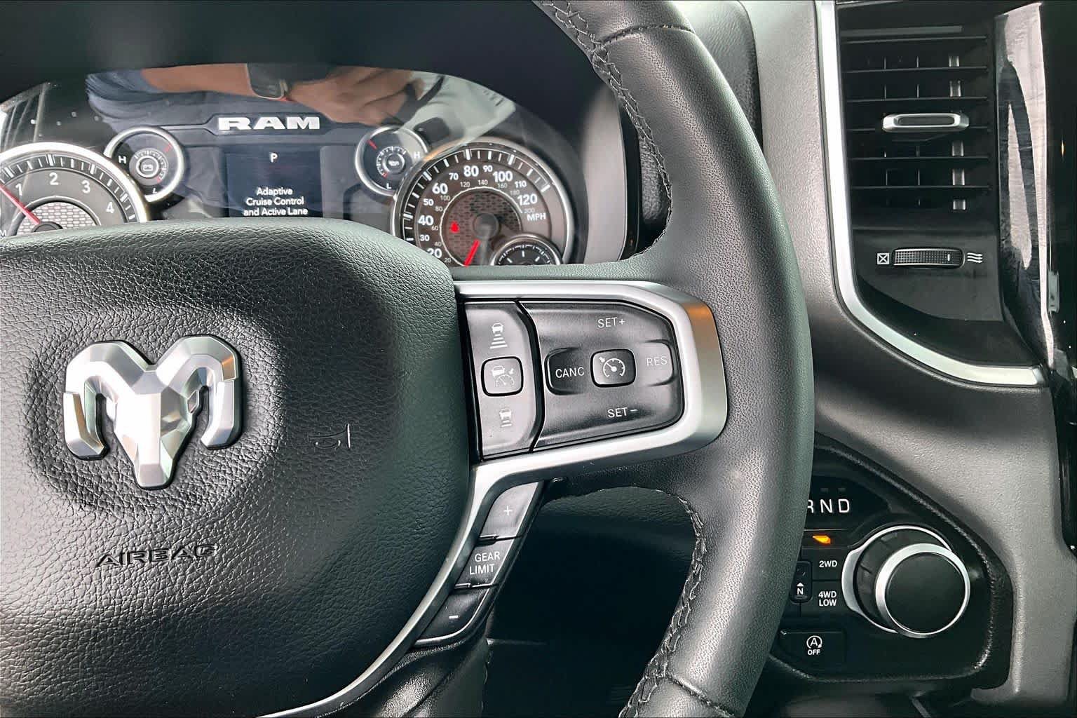 Used 2025 RAM 1500 Big Horn AWD/4WD image 24