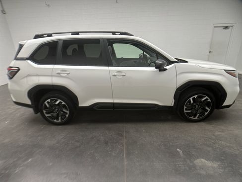 Used 2025 Subaru Forester Limited w/ Popular Package #2 image 10