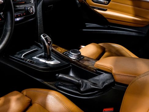 Used 2018 BMW 340i 340i Sedan 4D image 29