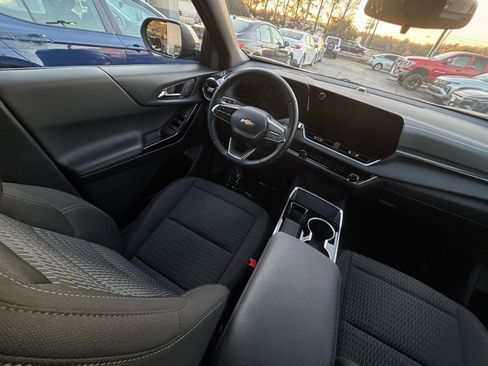 Used 2025 Chevrolet Equinox LT image 33