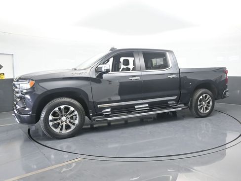 Used 2022 Chevrolet Silverado 1500 High Country image 2