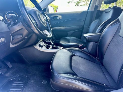Used 2020 Jeep Compass Latitude w/ Popular Equipment Group AWD/4WD image 10