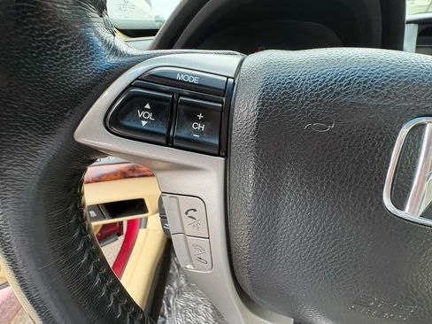 Used 2010 Honda Crosstour EX-L image 11