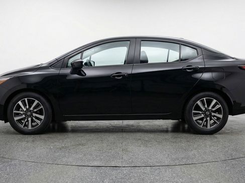 Used 2025 Nissan Versa SV FWD image 5