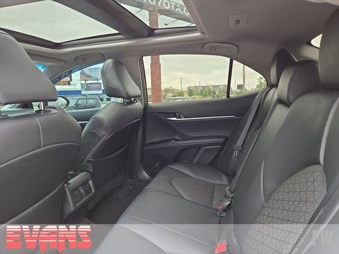 Used 2018 Toyota Camry XSE FWD image 26