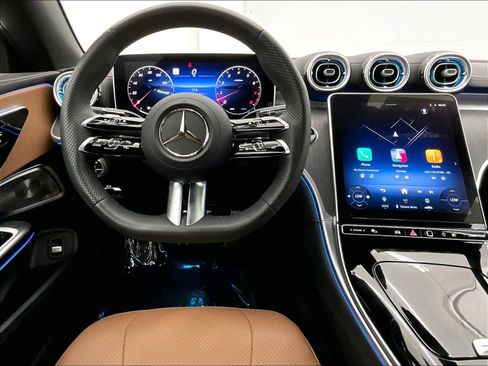 Used 2026 Mercedes-Benz CLE 450 4MATIC Cabriolet image 4