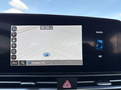 Used 2024 Hyundai Elantra SEL FWD image 28