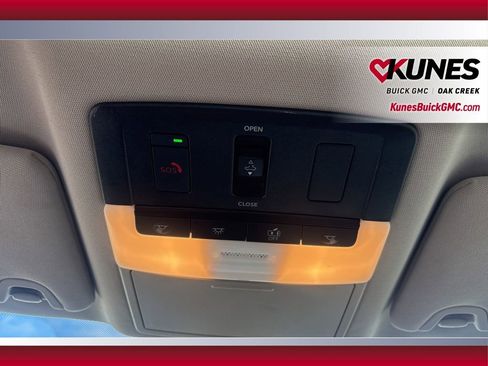 Used 2024 Nissan Altima 2.5 SV w/ SV Premium Package image 23