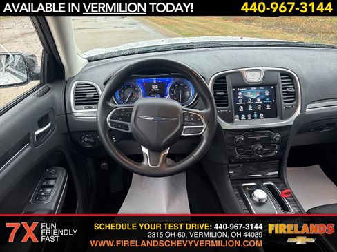 Used 2022 Chrysler 300 Touring w/ Sport Appearance Package image 42