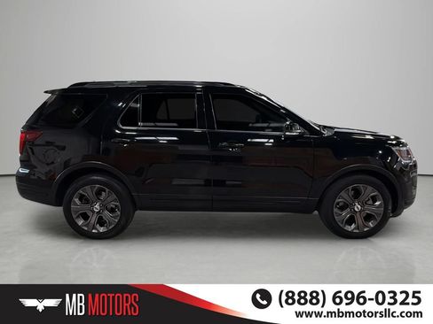 Used 2018 Ford Explorer Sport AWD/4WD image 5