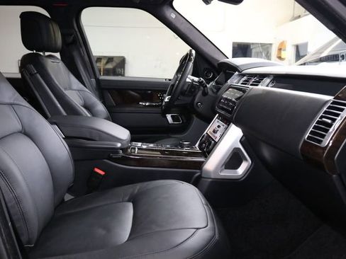 Used 2018 Land Rover Range Rover Supercharged AWD/4WD image 33