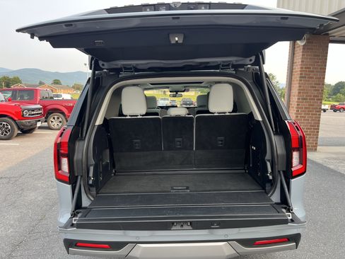 Used 2025 Ford Expedition Platinum AWD/4WD image 51