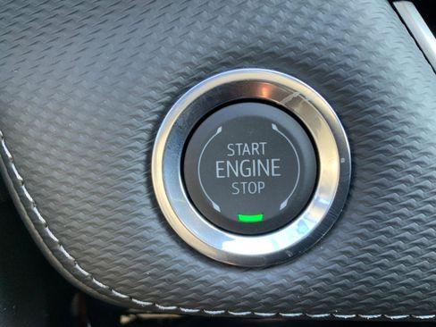 New 2026 Chevrolet Equinox LT w/ Convenience Package II image 28