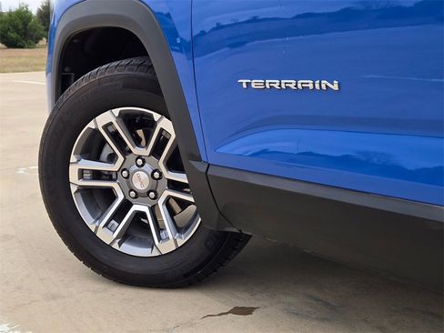 Used 2025 GMC Terrain Elevation image 30