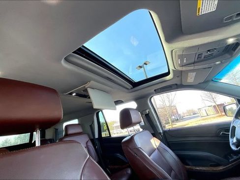Used 2020 Chevrolet Tahoe Premier w/ Premier Plus Edition AWD/4WD image 22