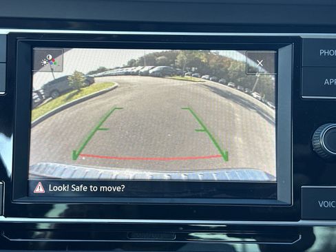 Used 2021 Volkswagen Jetta S w/ Driver Assistance Package image 28