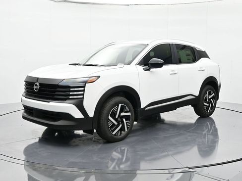 New 2026 Nissan Kicks SV image 1