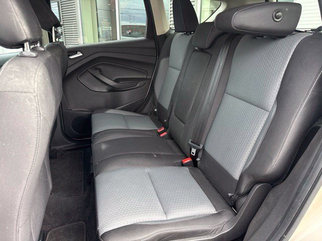 Used 2018 Ford Escape SE w/ Ford Safe & Smart Package AWD/4WD image 10