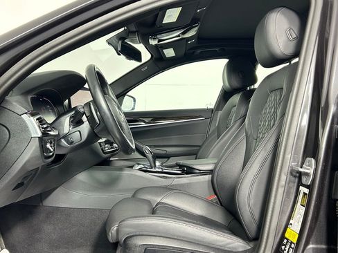 Used 2023 BMW 530i xDrive w/ M Sport Package image 32