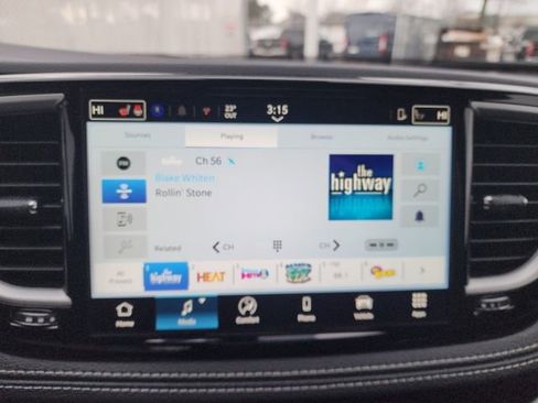 New 2026 Chrysler Pacifica Select w/ S Appearance Package FWD image 2